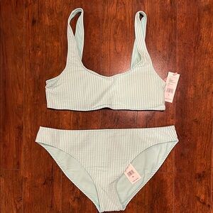 NWT Vineyard Vines Aqua Seersucker Striped Bikini Set